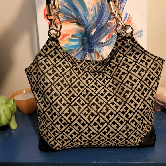 Large TOMMY HILFIGER cream|black canvas, faux leather monogram shoulder tote bag - Picture 2 of 9